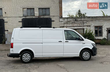 Грузовой фургон Volkswagen Transporter 2016 в 