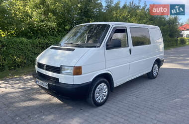 Мінівен Volkswagen Transporter 2000 в Городку