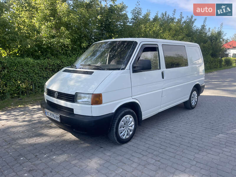 Минивэн Volkswagen Transporter 2000 в Городке