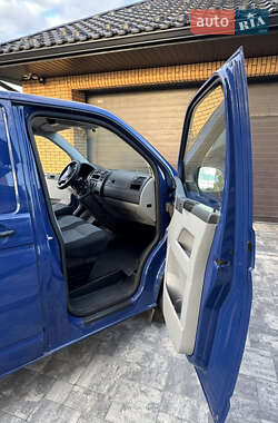 Грузовой фургон Volkswagen Transporter 2013 в 