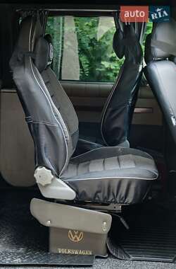 Минивэн Volkswagen Transporter 2008 в 