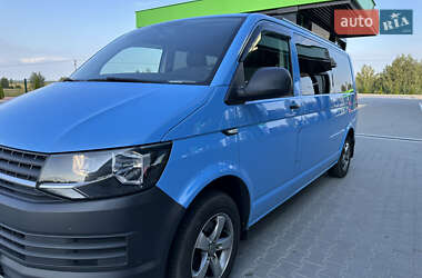 Минивэн Volkswagen Transporter 2016 в Ирпене