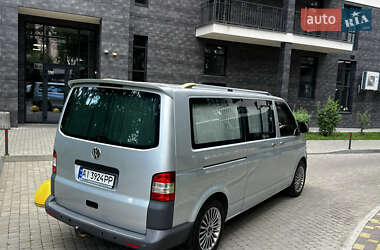 Минивэн Volkswagen Transporter 2010 в 