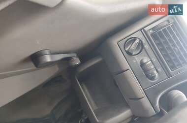 Грузовой фургон Volkswagen Transporter 1999 в 