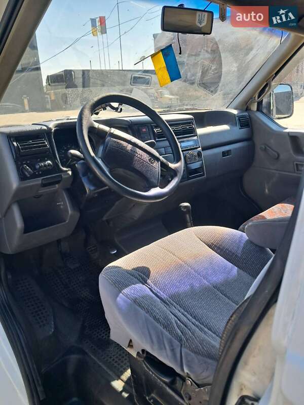 Минивэн Volkswagen Transporter 1998 в Копычинце