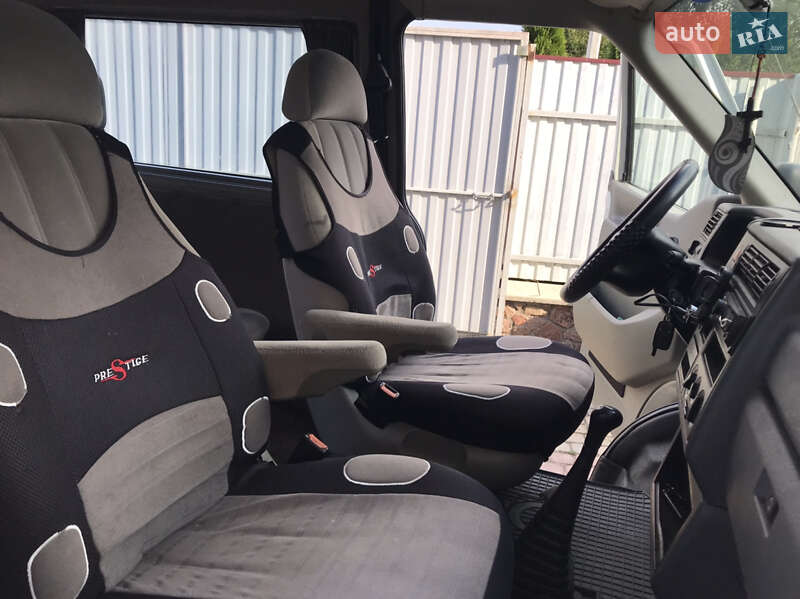 Минивэн Volkswagen Transporter 2003 в Фастове