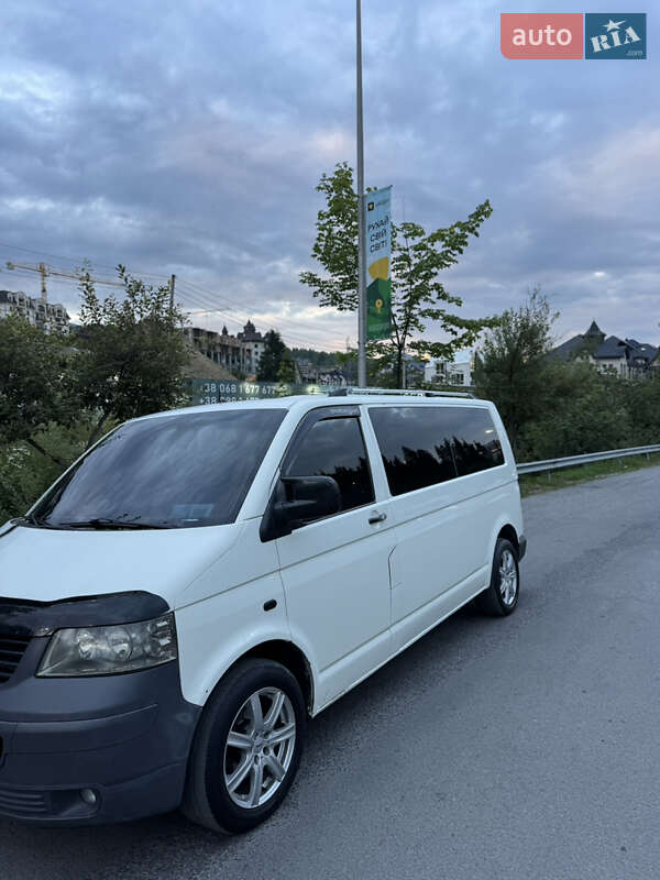 Минивэн Volkswagen Transporter 2004 в Буковеле