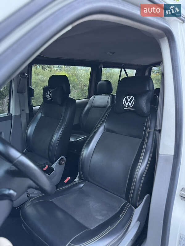 Минивэн Volkswagen Transporter 2004 в Буковеле