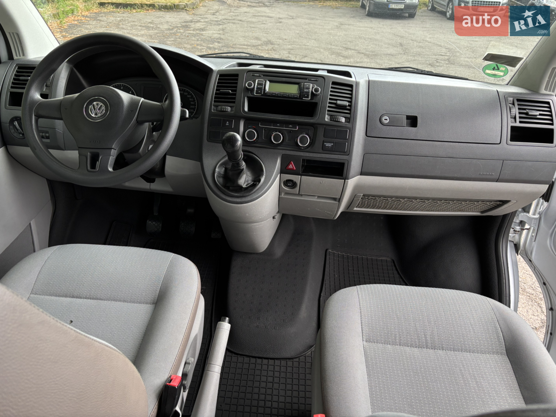 2010 Volkswagen Transporter - мініатюра 11