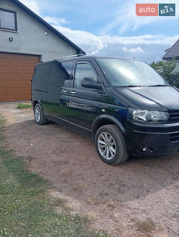 Минивэн Volkswagen Transporter 2010 в Луцке