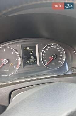 Грузовой фургон Volkswagen Transporter 2013 в 