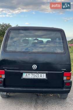 Минивэн Volkswagen Transporter 2000 в 