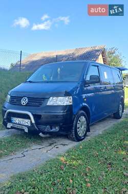 Минивэн Volkswagen Transporter 2004 в Стрелках