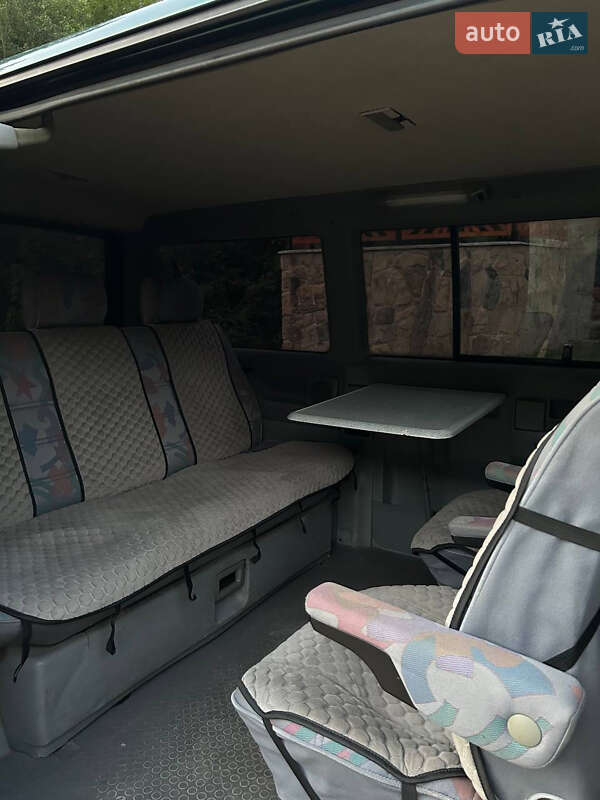 Минивэн Volkswagen Transporter 1998 в Яремче
