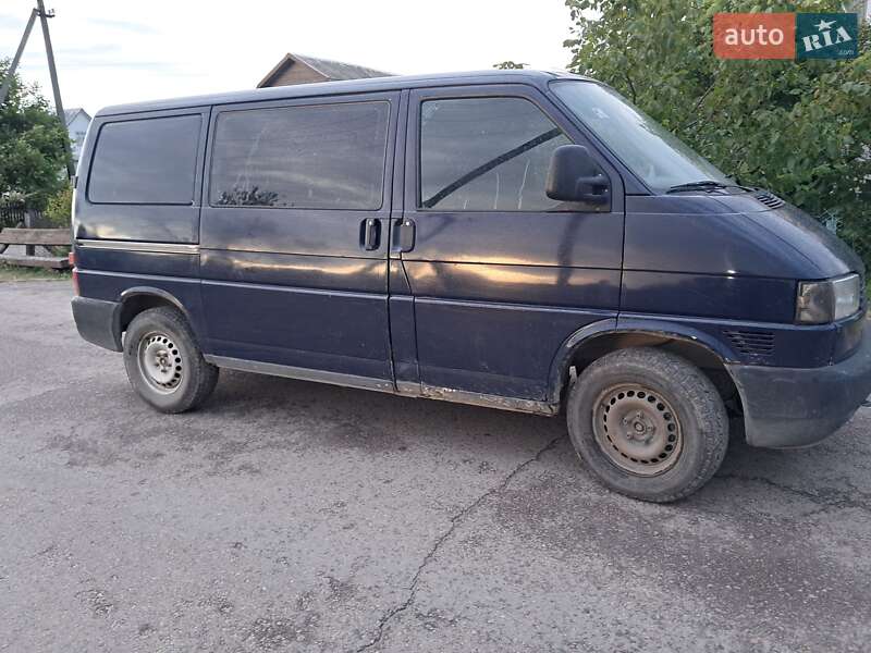 Минивэн Volkswagen Transporter 1997 в Сарнах