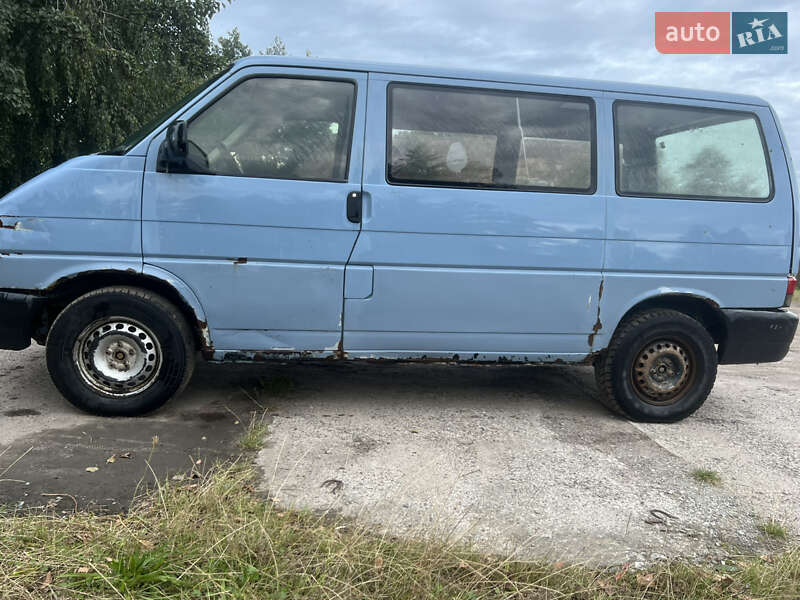 Микроавтобус Volkswagen Transporter 1999 в Сарнах