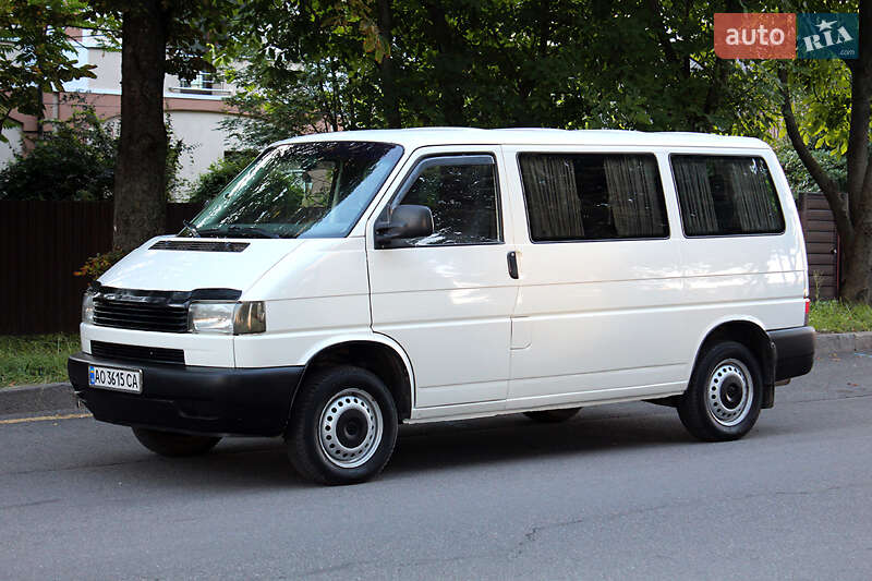 Минивэн Volkswagen Transporter 2000 в 