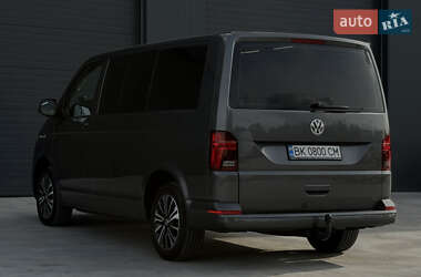 Минивэн Volkswagen Transporter 2021 в 