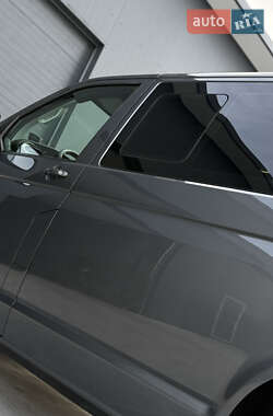 Минивэн Volkswagen Transporter 2021 в 