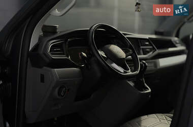 Минивэн Volkswagen Transporter 2021 в 