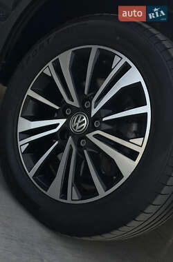 Минивэн Volkswagen Transporter 2021 в 