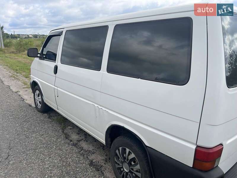 Минивэн Volkswagen Transporter 2001 в Калиновке