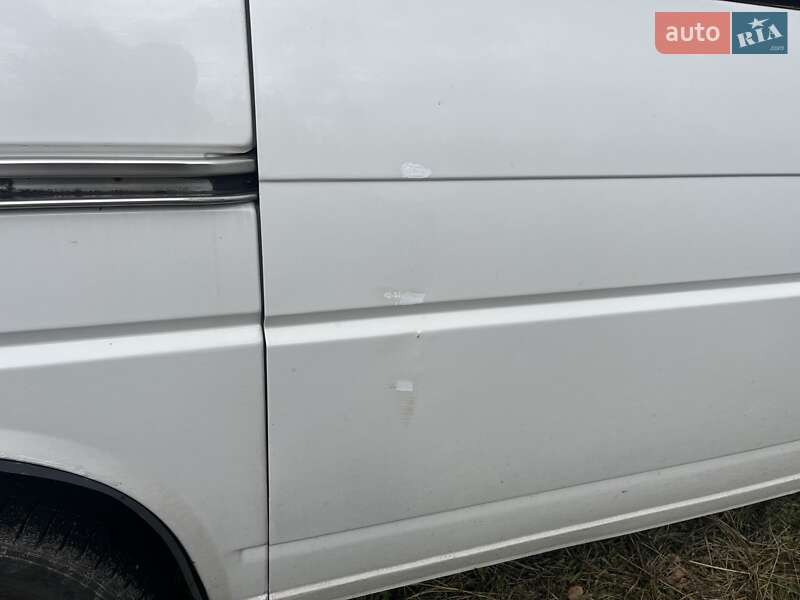 Минивэн Volkswagen Transporter 2001 в Калиновке