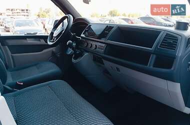 Минивэн Volkswagen Transporter 2015 в 