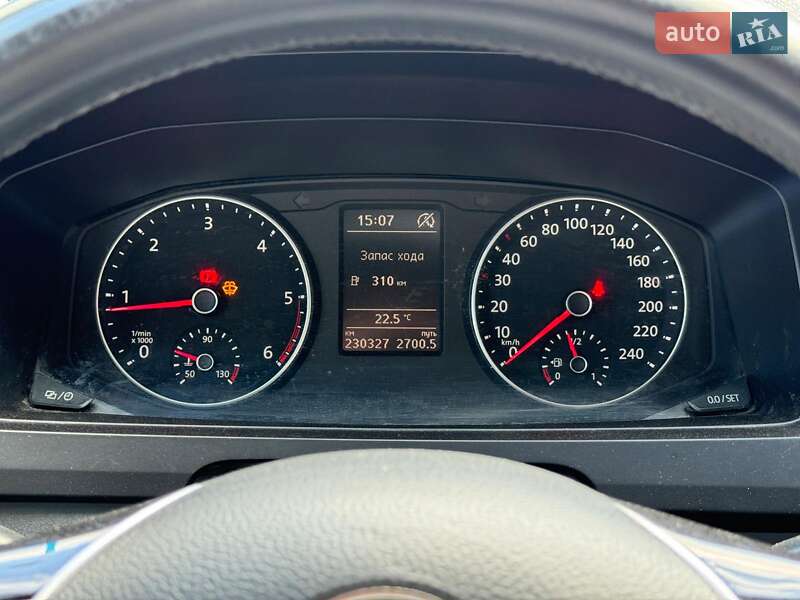 Грузопассажирский фургон Volkswagen Transporter 2016 в Виннице