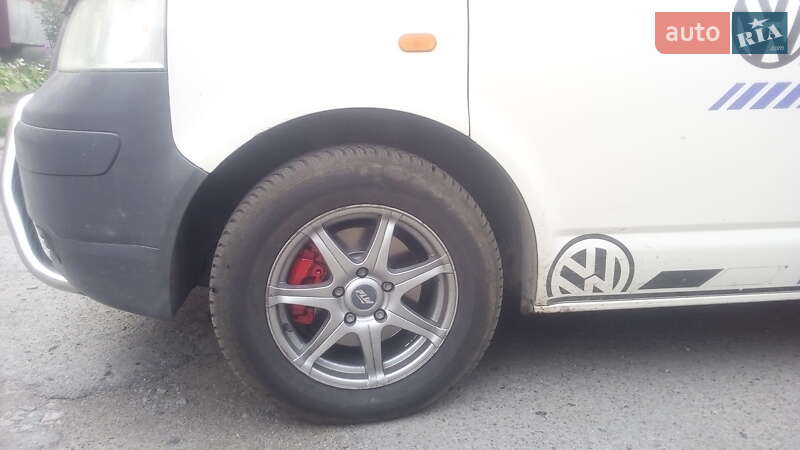 Минивэн Volkswagen Transporter 2006 в Хороле