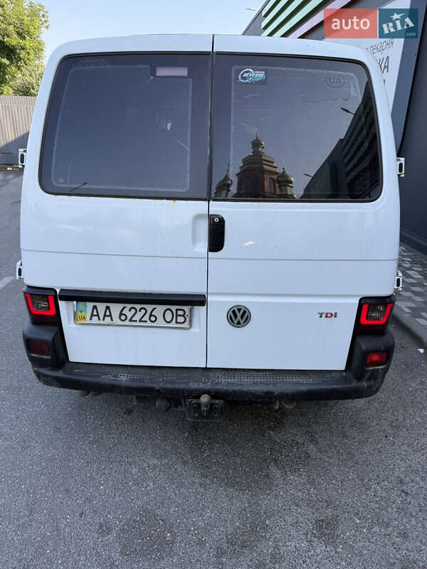 Минивэн Volkswagen Transporter 1999 в Киеве