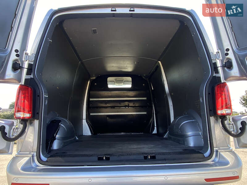 Грузовой фургон Volkswagen Transporter 2021 в Ирпене