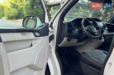 Минивэн Volkswagen Transporter 2016 в 