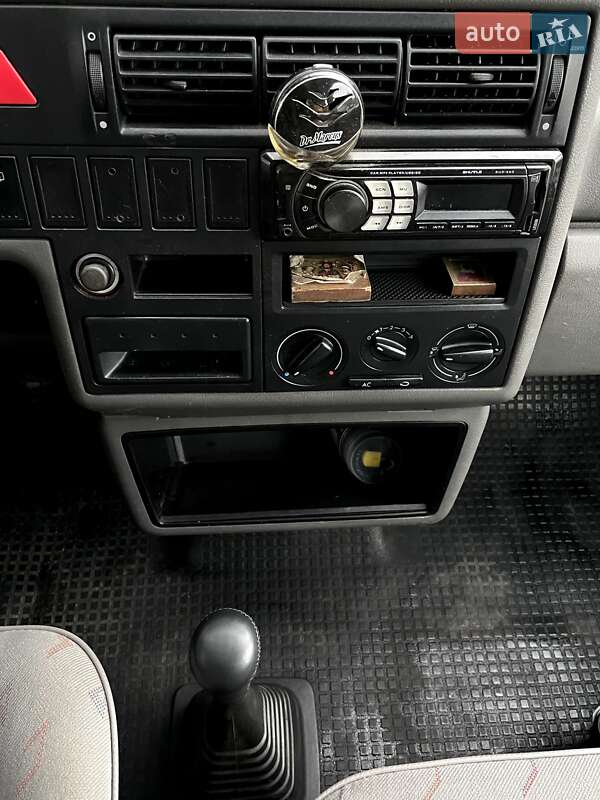 Мінівен Volkswagen Transporter 2003 в Києві