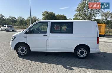 Минивэн Volkswagen Transporter 2015 в 