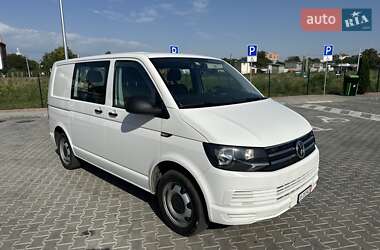 Мінівен Volkswagen Transporter 2015 в Стрию