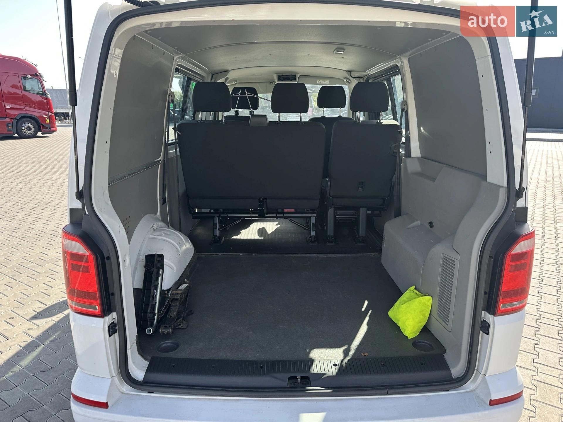 2015 Volkswagen Transporter - мініатюра 13