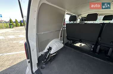 Минивэн Volkswagen Transporter 2015 в 