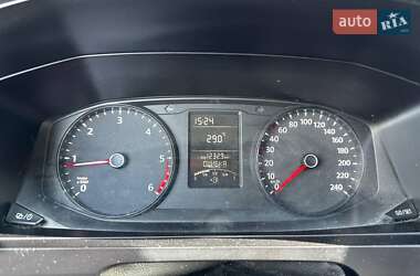 Минивэн Volkswagen Transporter 2016 в 