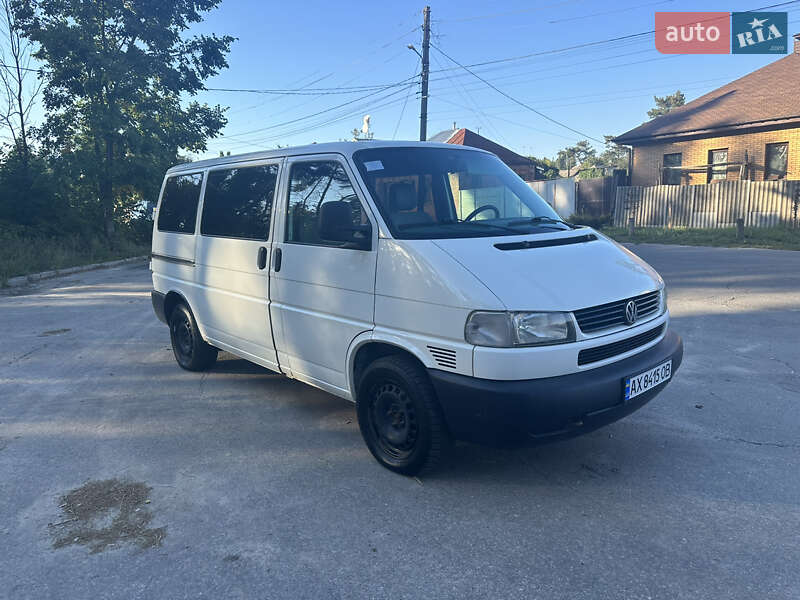 Грузопассажирский фургон Volkswagen Transporter 2002 в 