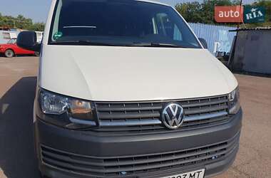 Грузовой фургон Volkswagen Transporter 2017 в 