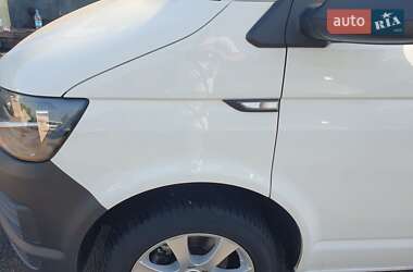 Грузовой фургон Volkswagen Transporter 2017 в 