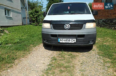 Минивэн Volkswagen Transporter 2005 в Хусте