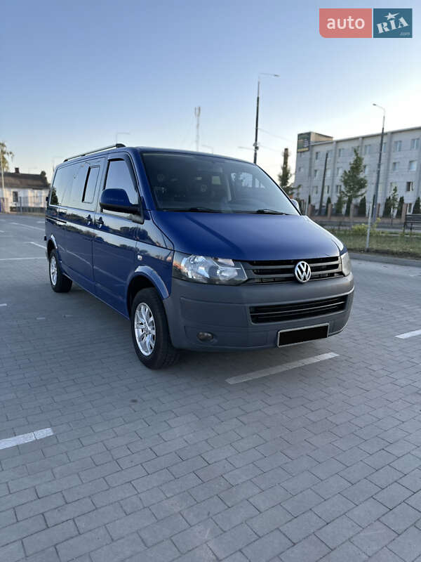 Минивэн Volkswagen Transporter 2010 в Виннице