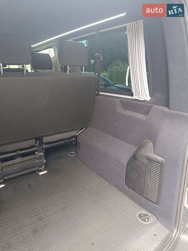 Минивэн Volkswagen Transporter 2016 в Львове