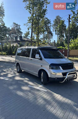 Мінівен Volkswagen Transporter 2005 в Бучі