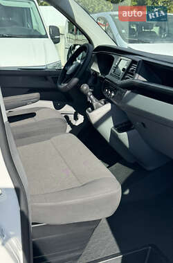 Грузовой фургон Volkswagen Transporter 2021 в 