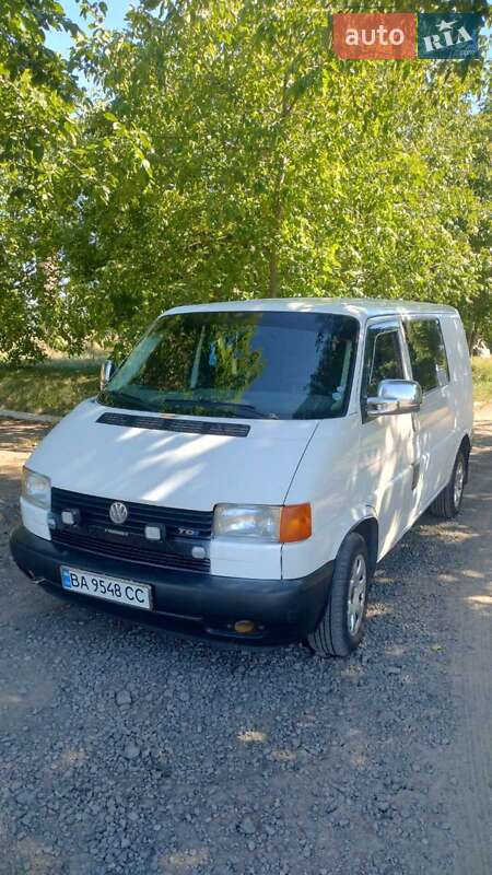 Минивэн Volkswagen Transporter 2001 в Благовещенском