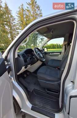 Минивэн Volkswagen Transporter 2016 в 