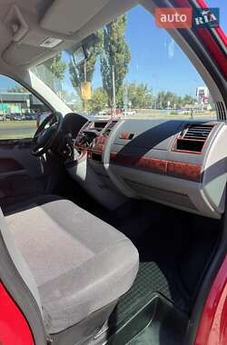 Минивэн Volkswagen Transporter 2009 в 